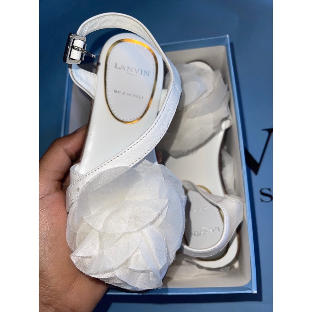 Lanvin Paris girls white flower sandals brand new